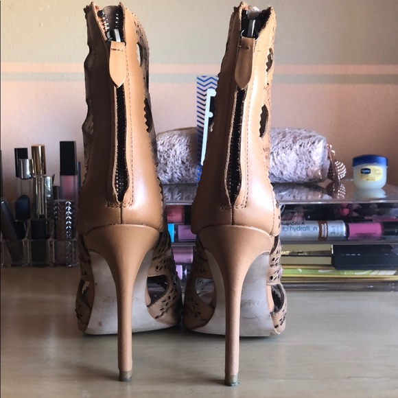 Zara Basic Collection Heels - Picture 3 of 3